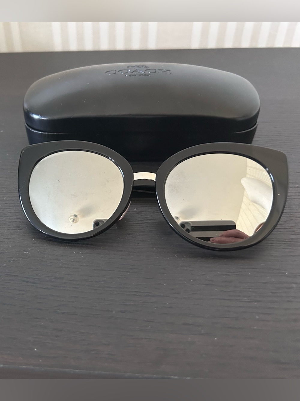 COACH Black Cat-Eye Sunglasses with Light Grey Mirrored Lenses NEW - Picture 5 of 12